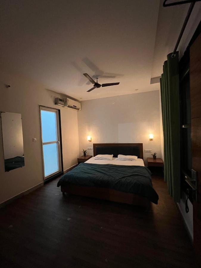 Unplan By Tatsat Hostel Rishikesh Bagian luar foto