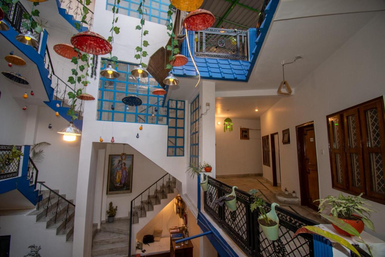 Unplan By Tatsat Hostel Rishikesh Bagian luar foto