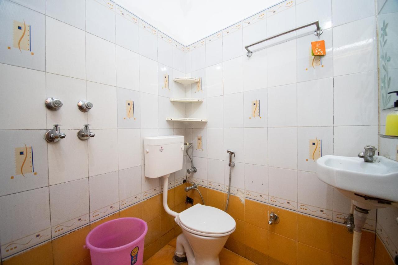 Unplan By Tatsat Hostel Rishikesh Bagian luar foto