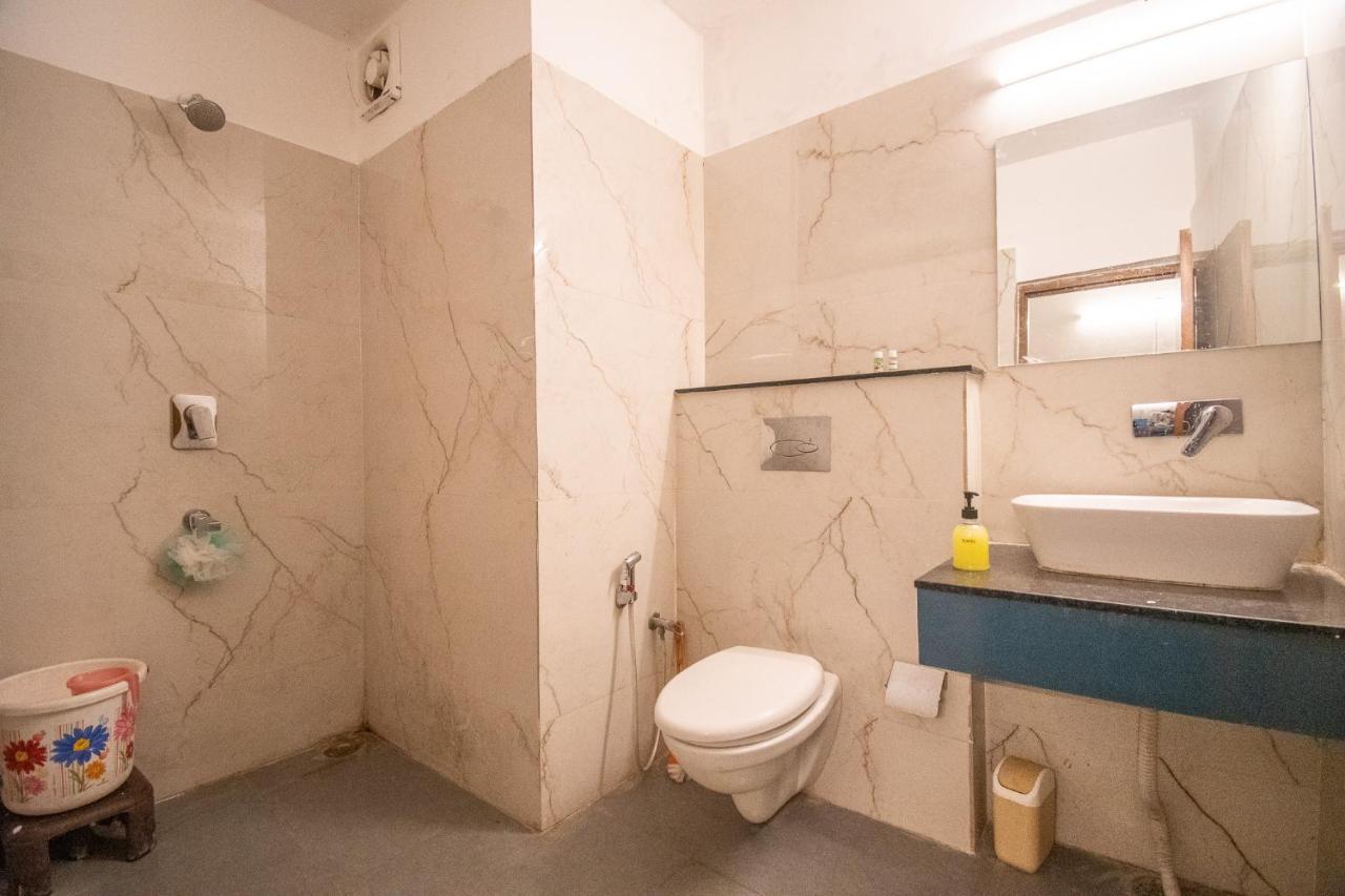 Unplan By Tatsat Hostel Rishikesh Bagian luar foto
