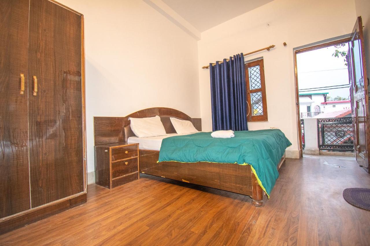 Unplan By Tatsat Hostel Rishikesh Bagian luar foto