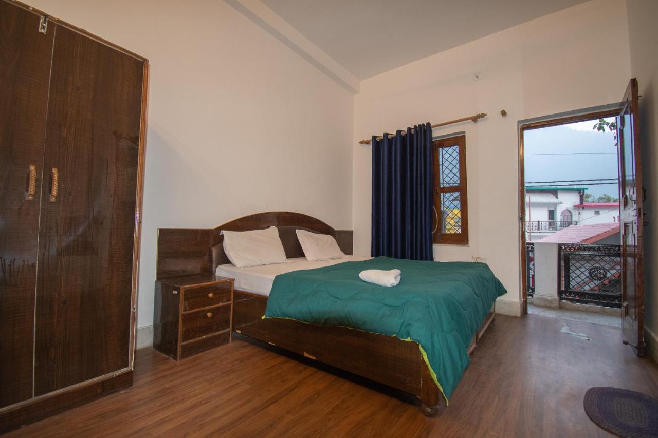 Unplan By Tatsat Hostel Rishikesh Bagian luar foto